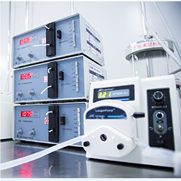 對藥材、提取物、制劑均建立了標準指紋圖譜，確保產品均一、穩(wěn)定、有效。